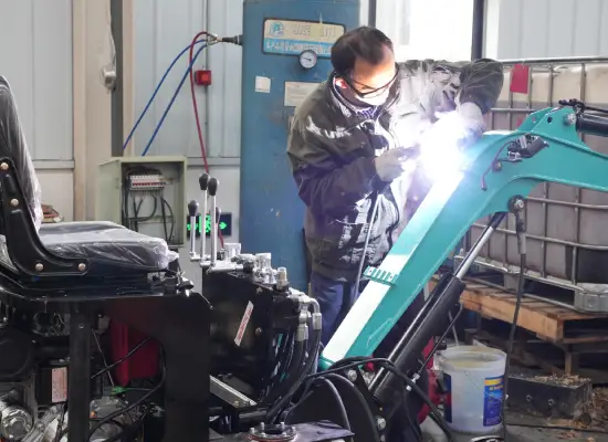 durable-small-excavator