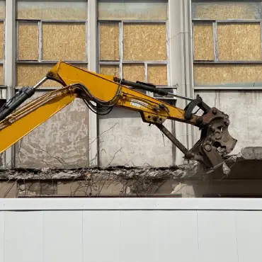 demolition-excavator