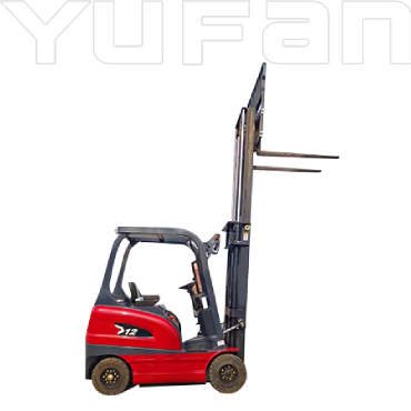 4-wheel-forklift
