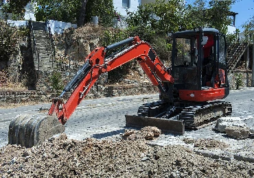 large-excavator-excavation