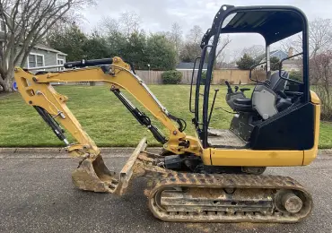 landscaping-excavator