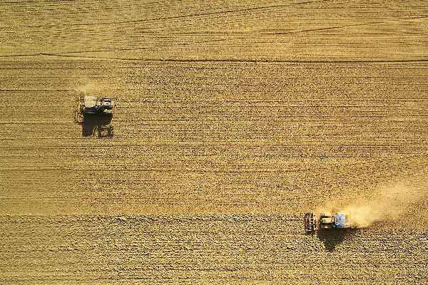 farming-tractor