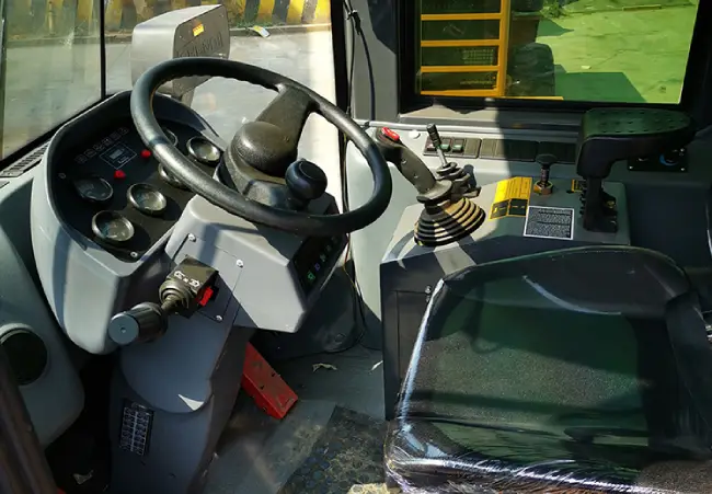 wheel-loader-cabin