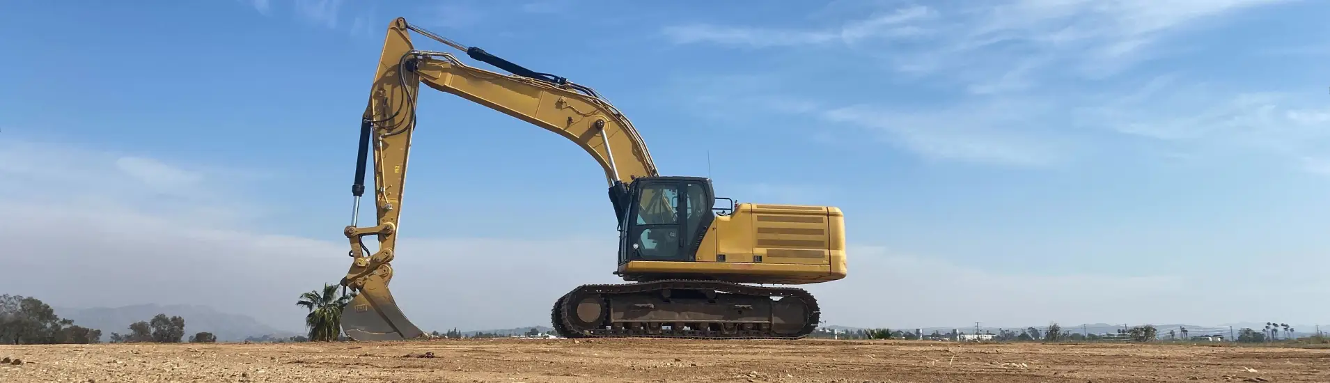 medium-excavator