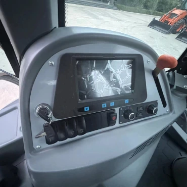 3.5 ton digger with standard equipment